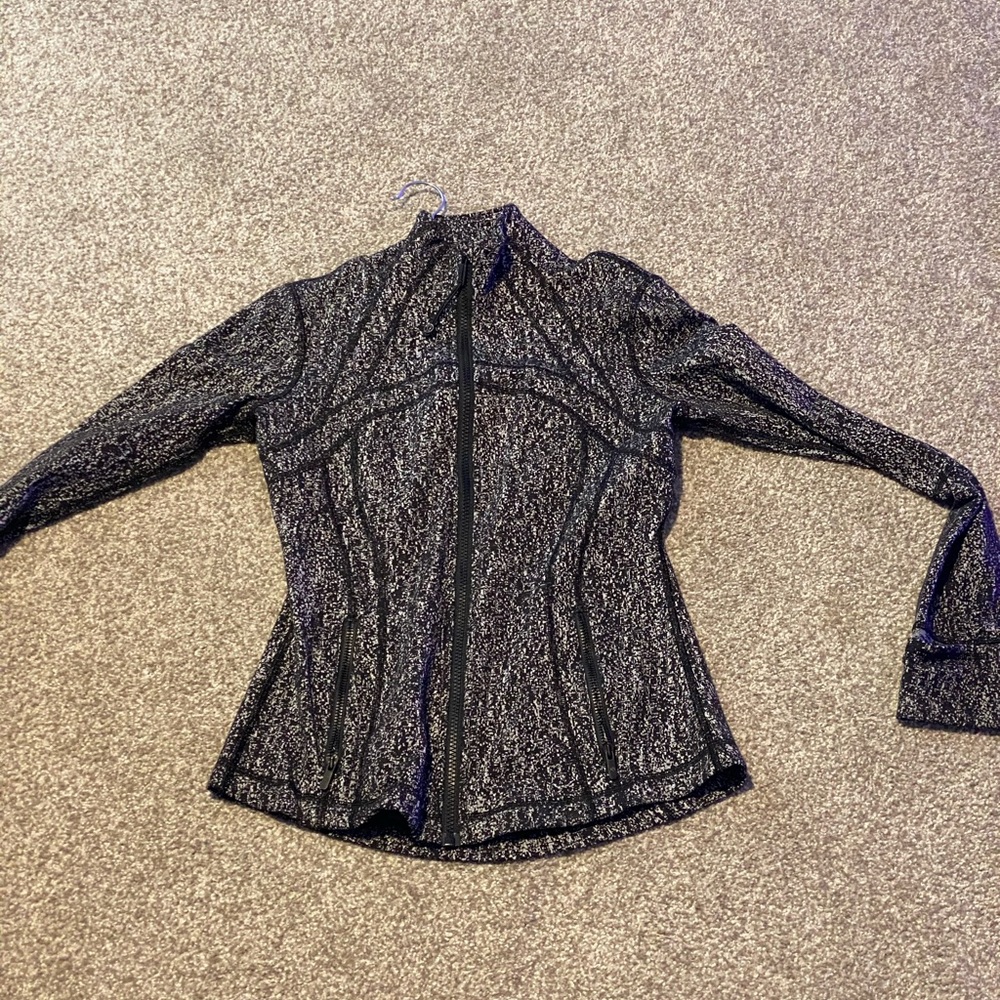 Zip up lulu lemon jacket